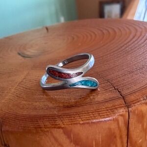 Vtg Sz 8 Silver Tone Southwestern Bypass Ring Faux Turquoise & Coral Chip Inlay